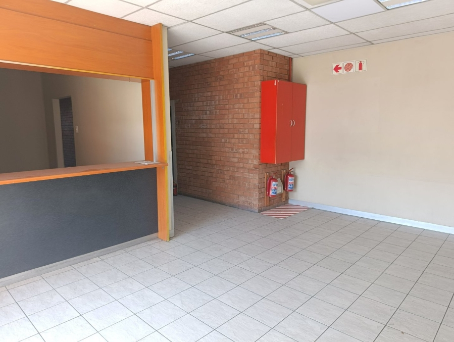To Let commercial Property for Rent in Oos Einde Free State